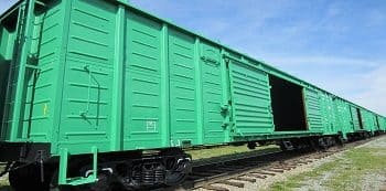 Сколько стоит перевозка грузов по ЖД в крытых вагонах из Бийска
